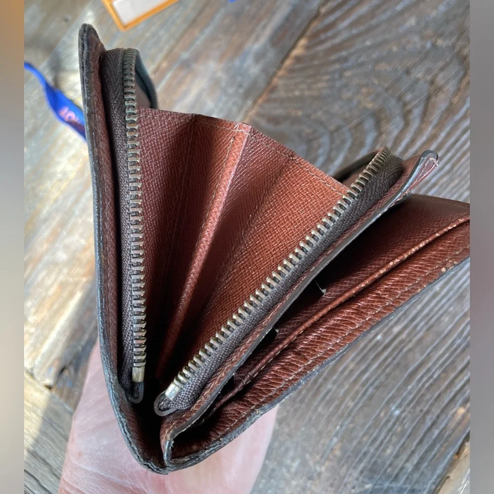 Louis Vuitton vintage zipper monogram‎ bifold wallet